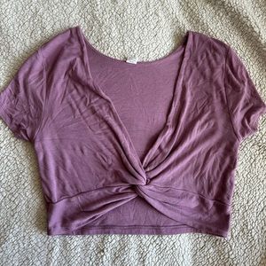 SO purple v-neck tied crop top